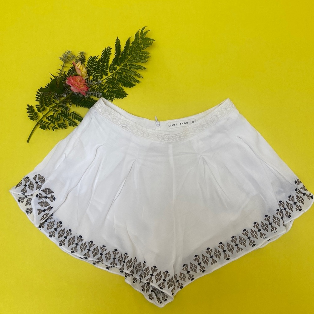 White Patterned Skort - image 1